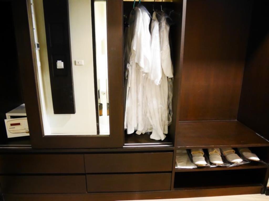 Swutel Hotel Бангкок Экстерьер фото
